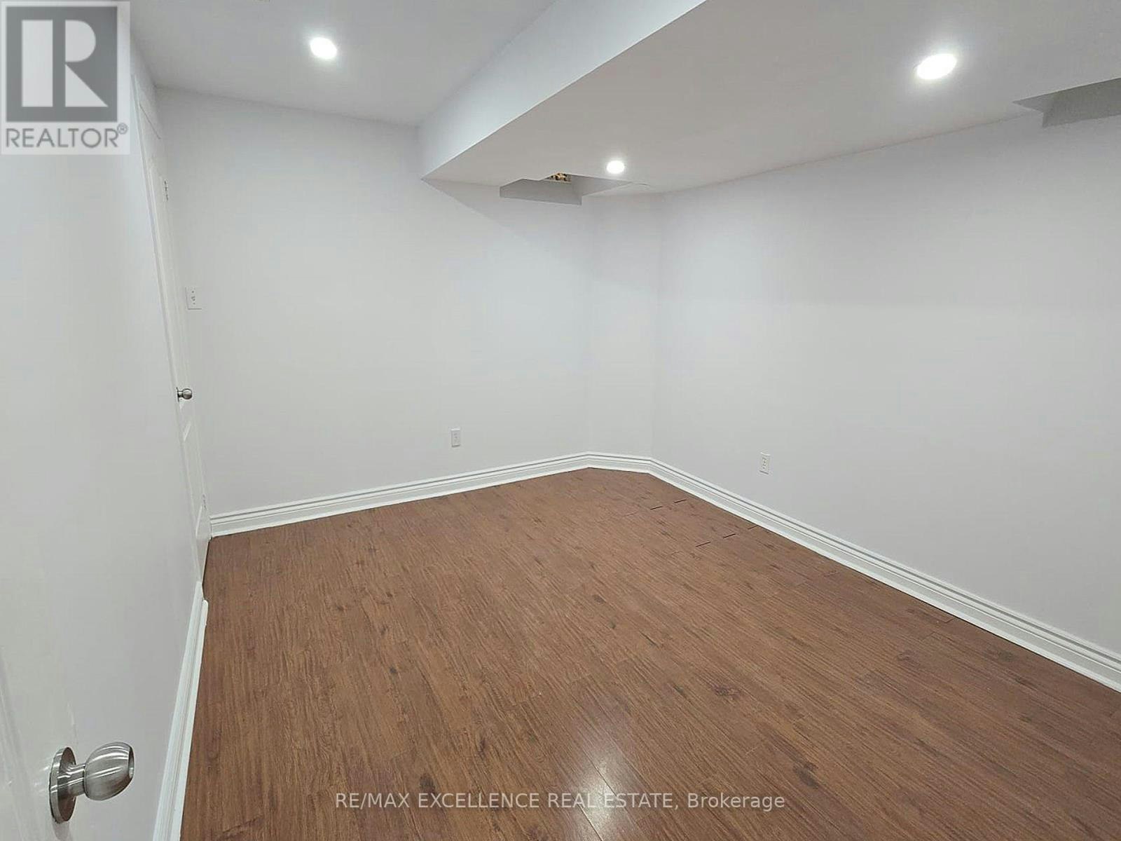 5553 Bonnie Street, Mississauga, ON, L5M 0N7 - 5
