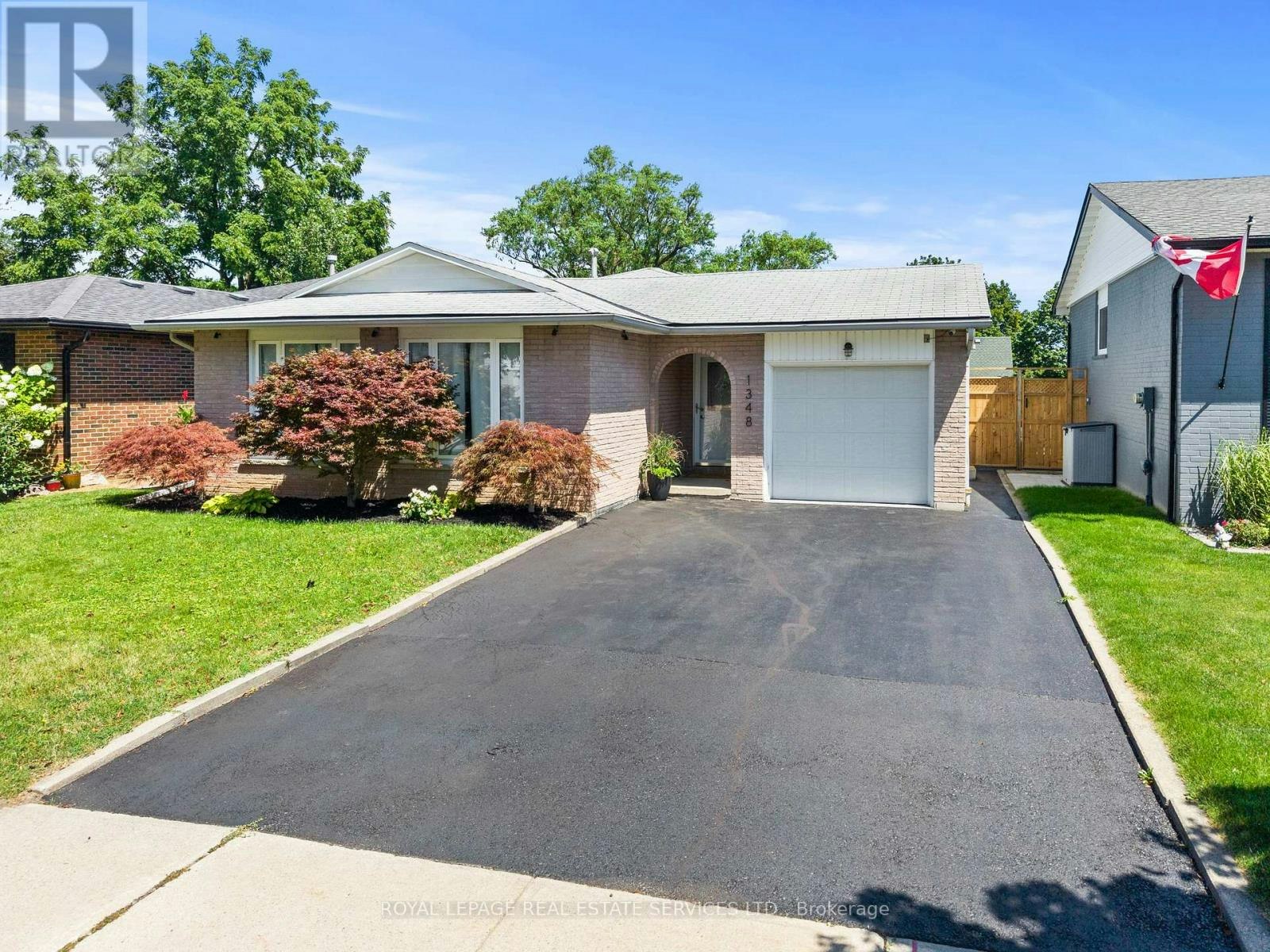1348 Janina Boulevard, Burlington, ON, L7P 1K6