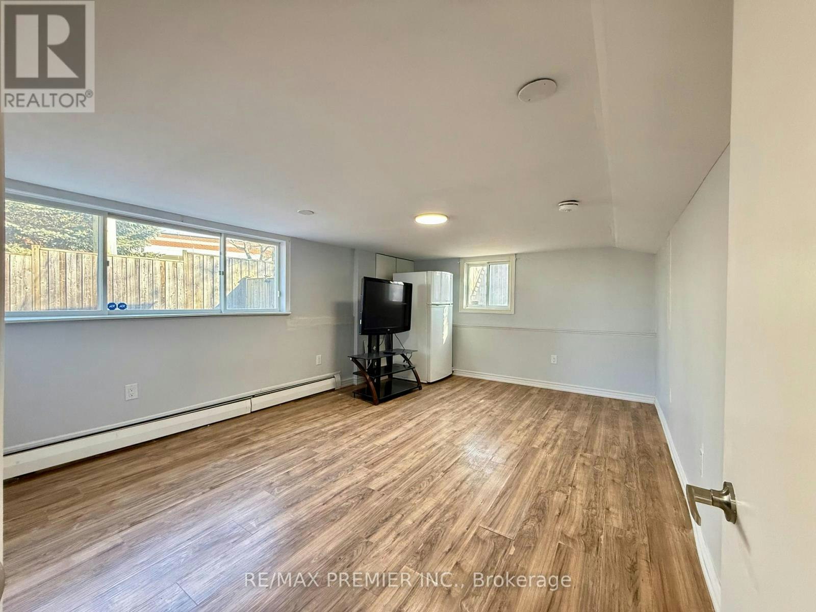 LOWER-288 Scott Street, St. Catharines, ON, L2N 1J3