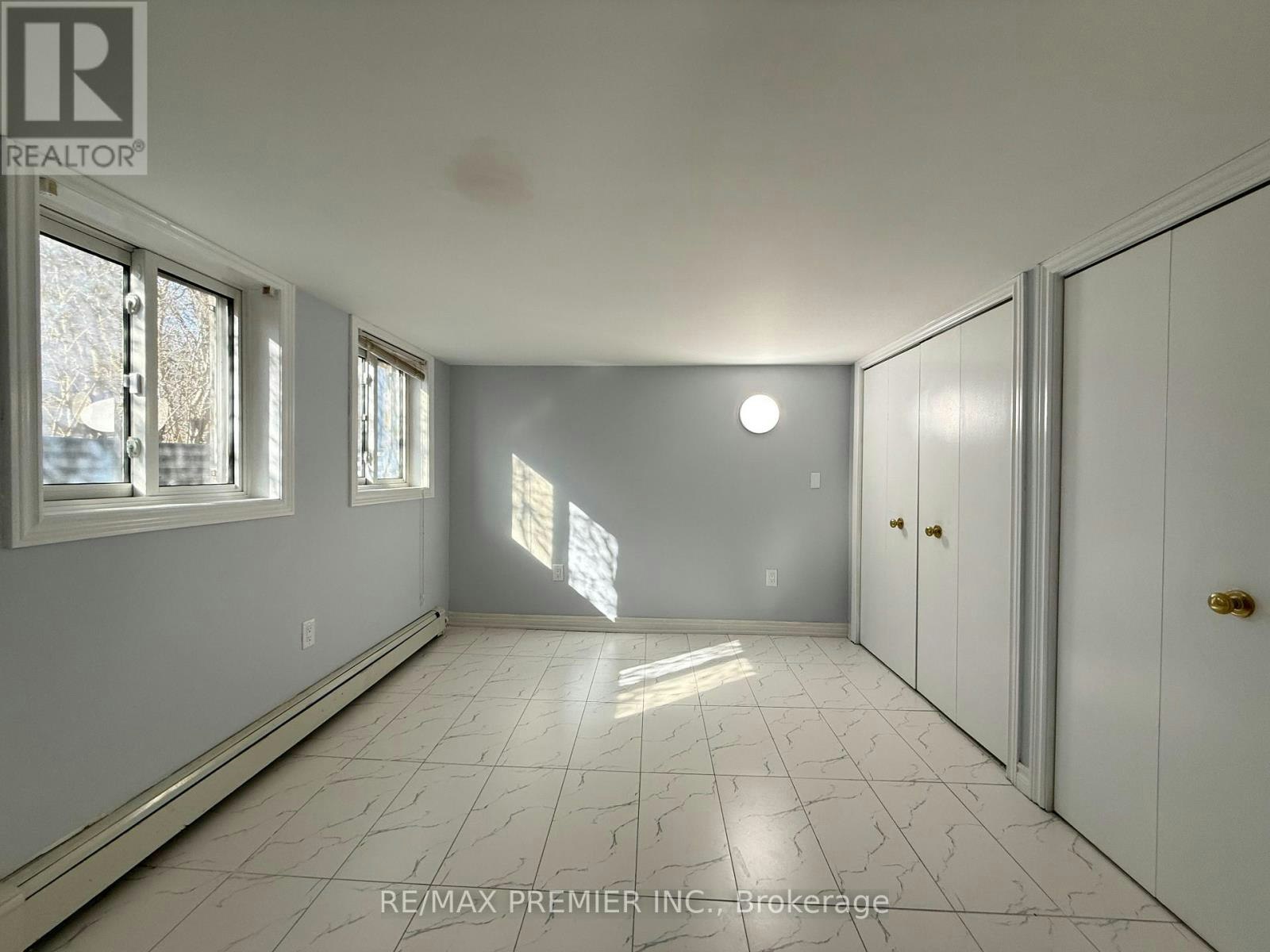 LOWER-288 Scott Street, St. Catharines, ON, L2N 1J3 - 2