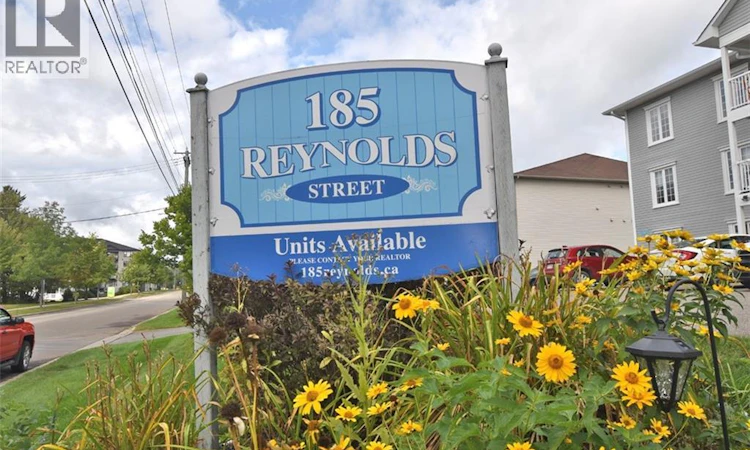 16-185 Reynolds Street