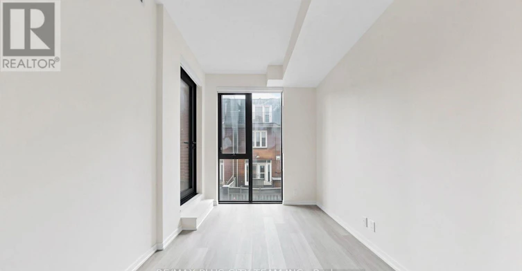 204-109 Erskine Avenue, Toronto, ON, M4P 0G6 - 3