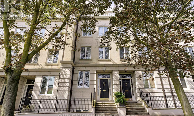 248 Spadina Road