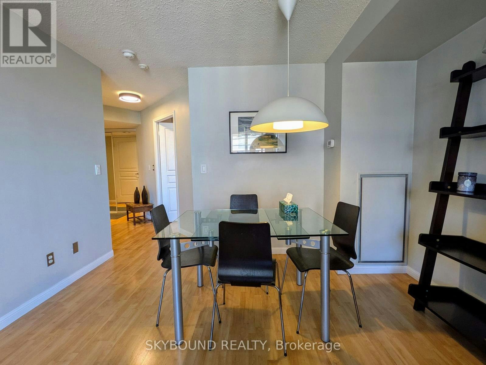 PH1620-140 Simcoe Street, Toronto, ON, M5H 4E9 - 12