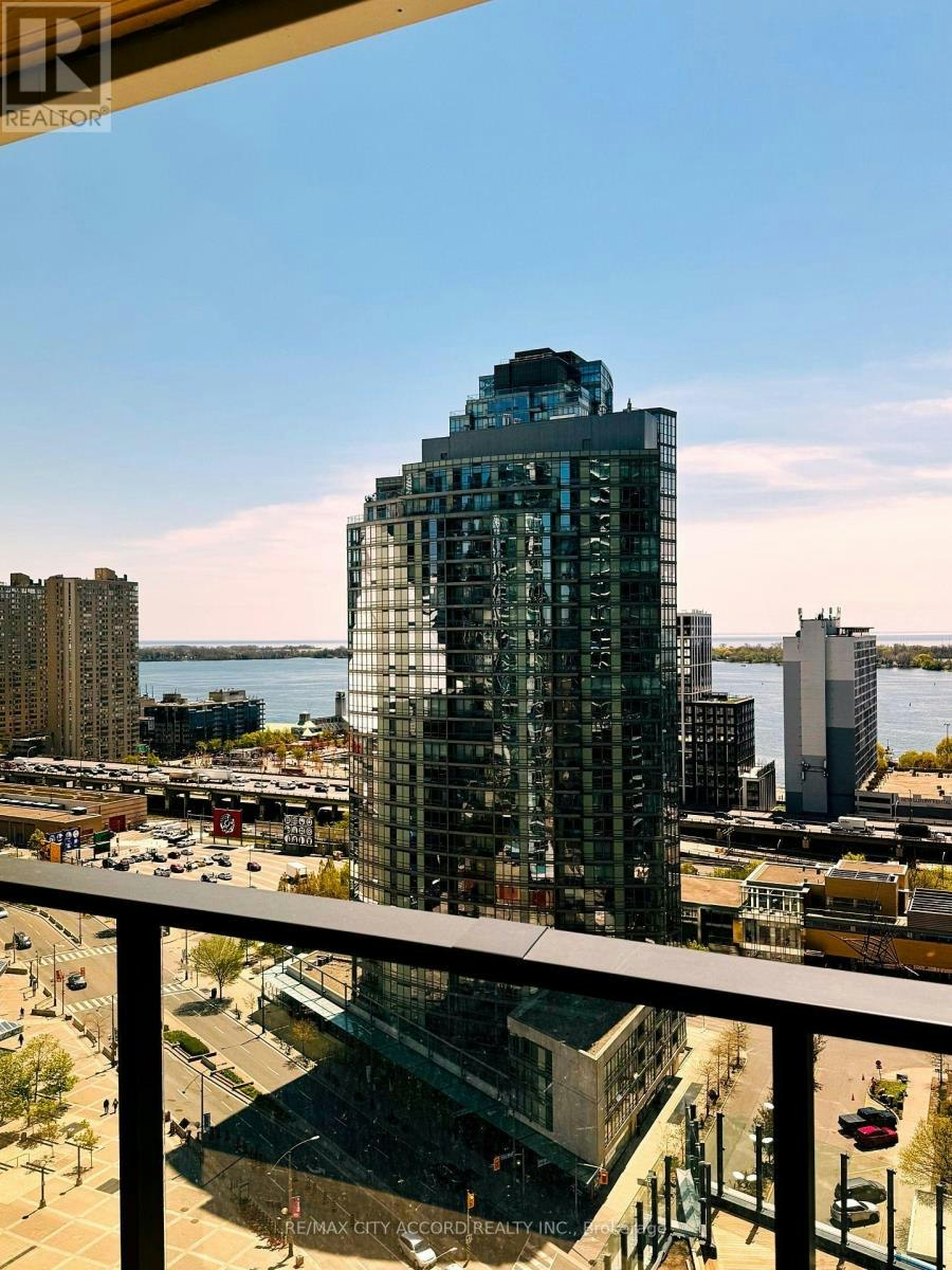 1906-1 Concord Cityplace Way, Toronto, ON, M5V 0T5 - 5