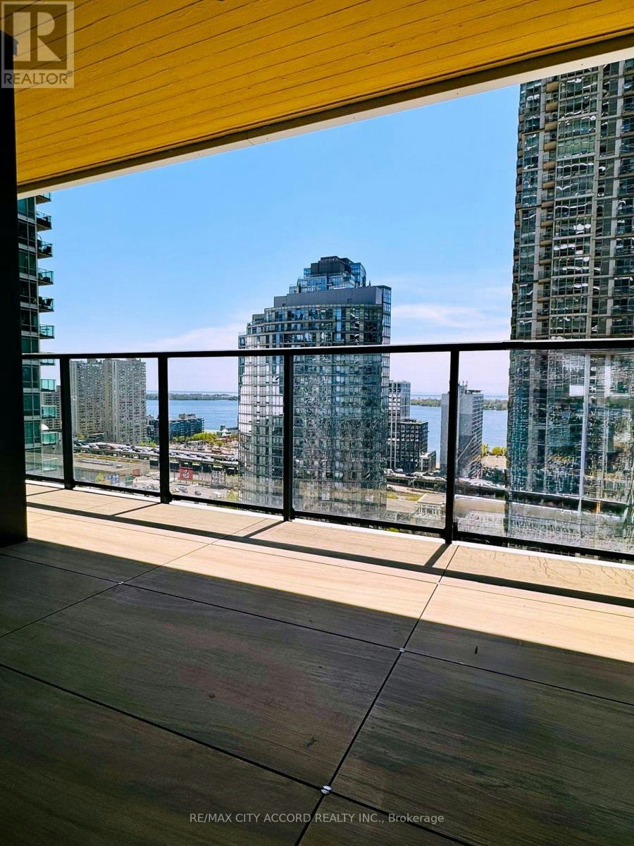 1906-1 Concord Cityplace Way, Toronto, ON, M5V 0T5 - 4