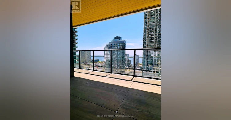 1906-1 Concord Cityplace Way, Toronto, ON, M5V 0T5 - 4