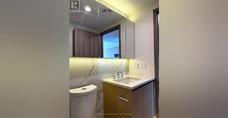 1906-1 Concord Cityplace Way, Toronto, ON, M5V 0T5 - 7