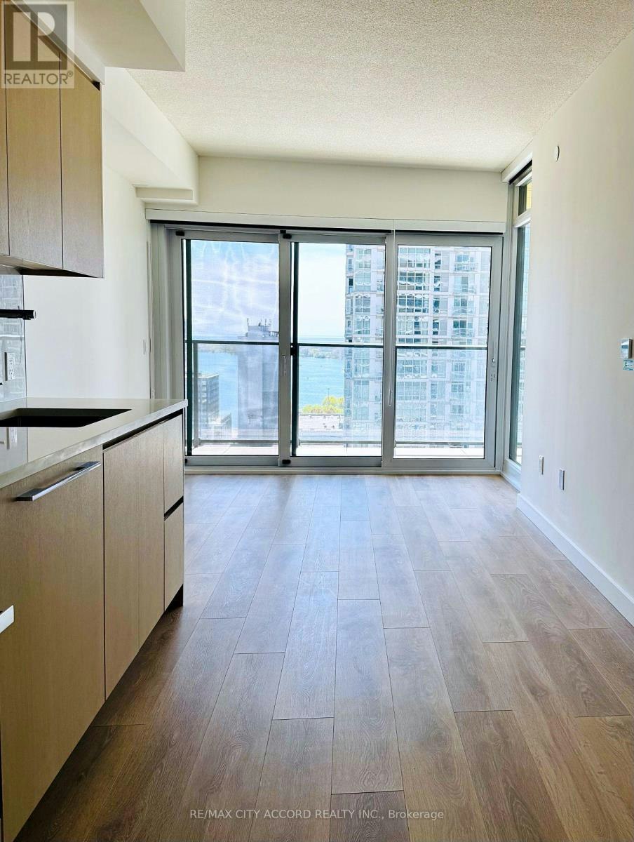 1906-1 Concord Cityplace Way, Toronto, ON, M5V 0T5 - 2