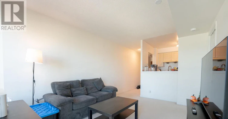 915-8 Lee Centre Drive, Toronto, ON, M1H 3H8
