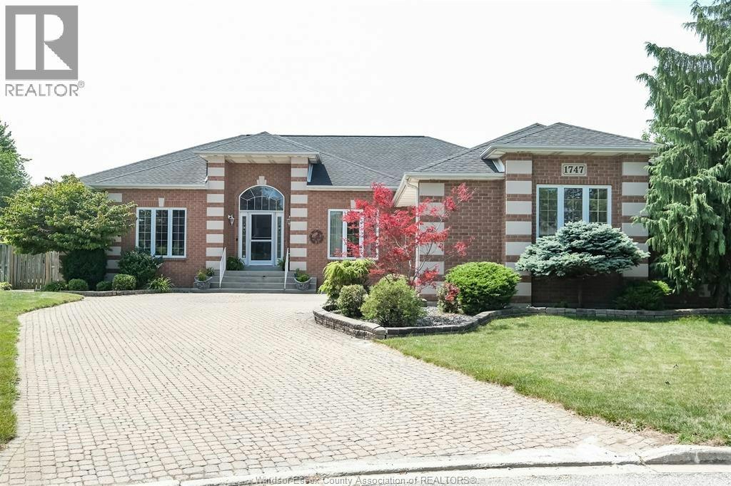 1747 Chornoby Crescent, Tecumseh, ON, N8N 5A1