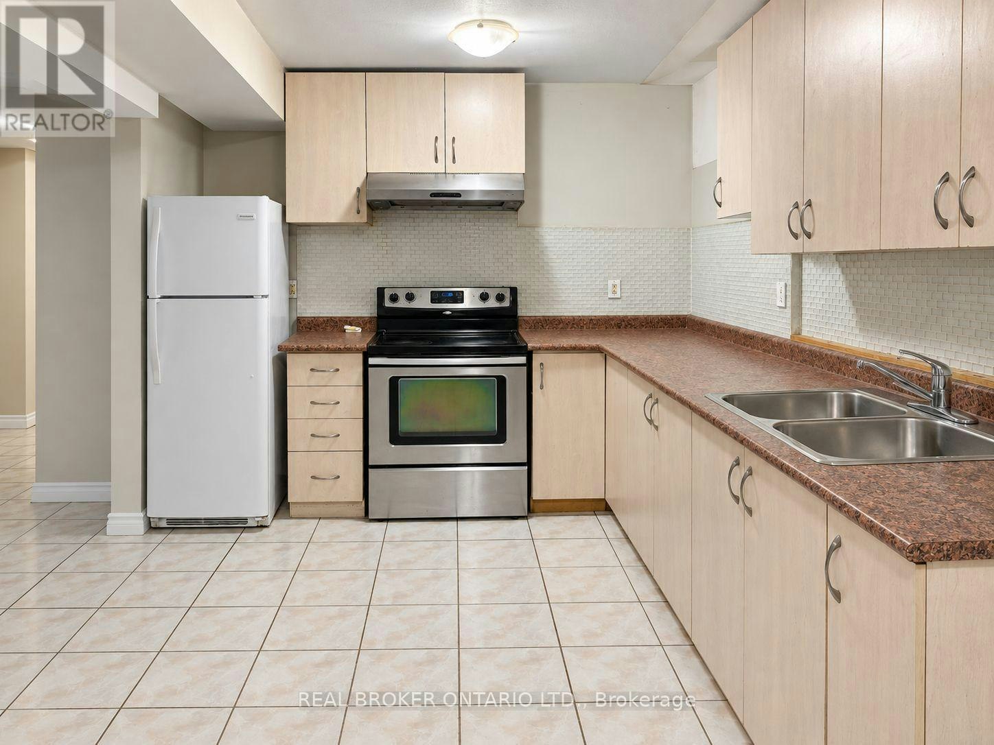 BASEMENT-205 La Rocca Avenue, Vaughan, ON, L4H 2M3 - 3