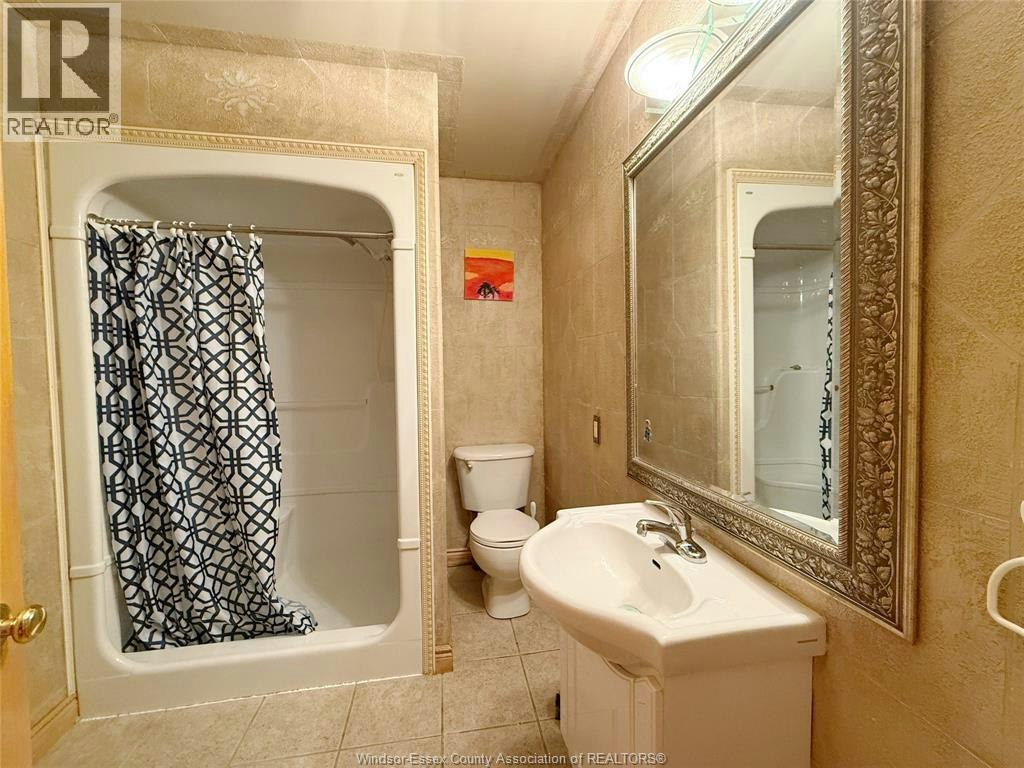 546 Compton Court, Windsor, ON, N9H 4P7 - 19