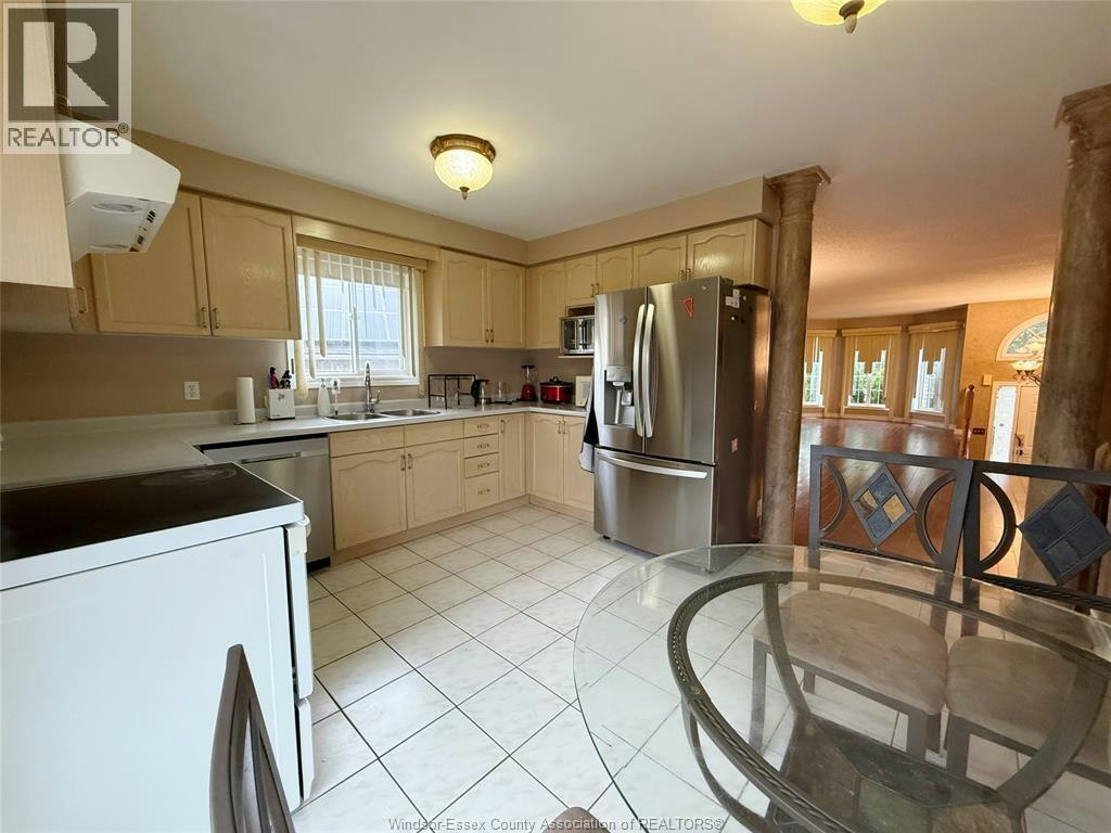 546 Compton Court, Windsor, ON, N9H 4P7 - 6