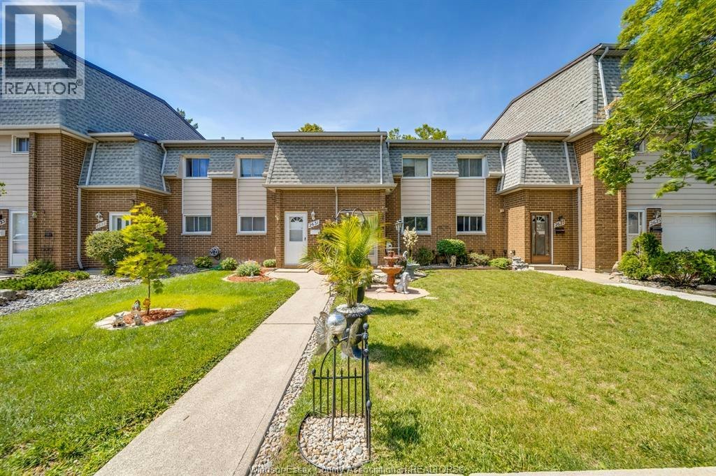 54-2629 Vine Court, Windsor, ON, N8T 2X4