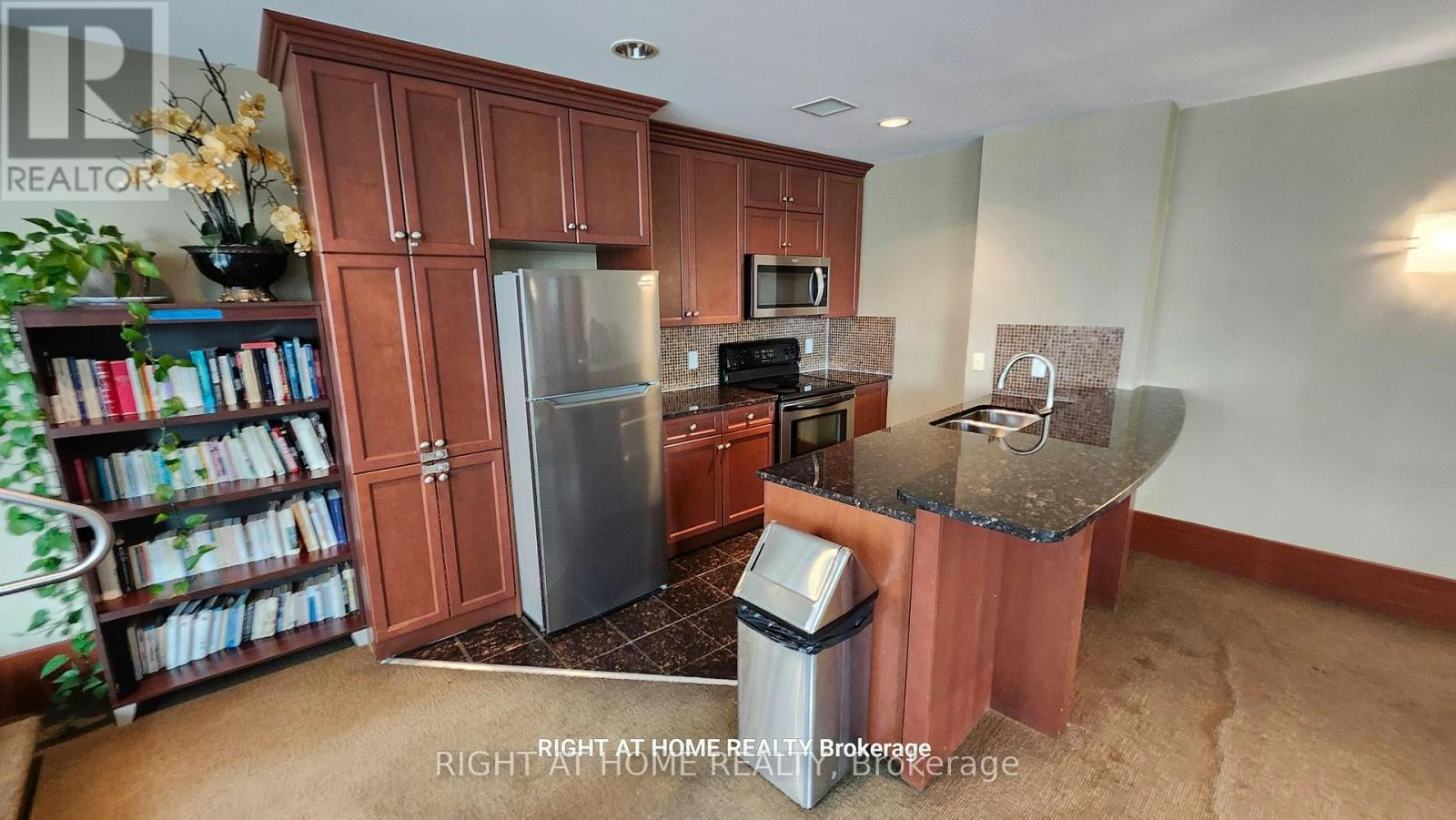 1104-234 Rideau Street, Ottawa, ON, K1N 0A9 - 38