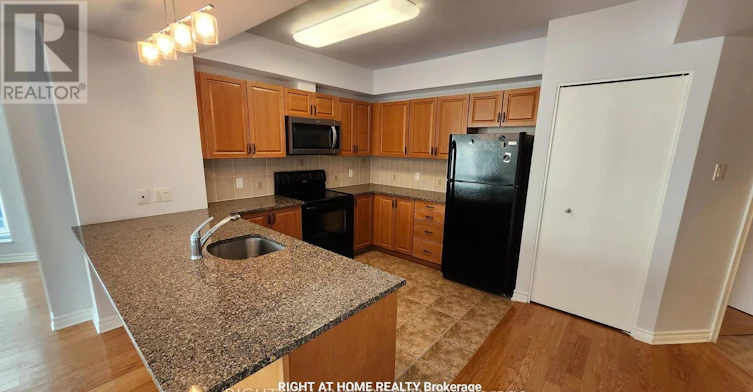 1104-234 Rideau Street, Ottawa, ON, K1N 0A9 - 8