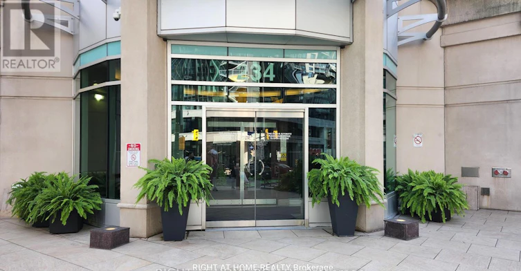 1104-234 Rideau Street, Ottawa, ON, K1N 0A9 - 3
