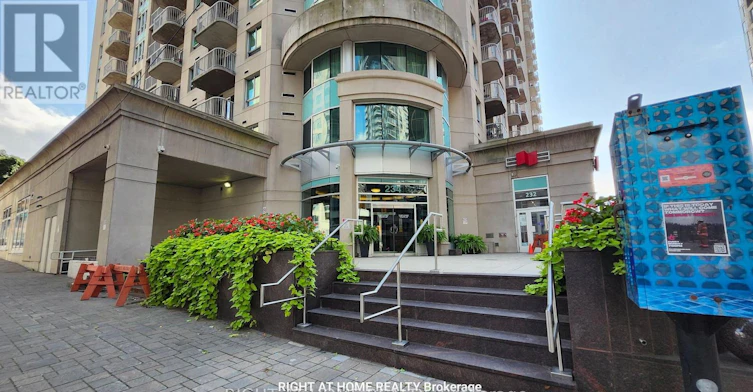 1104-234 Rideau Street, Ottawa, ON, K1N 0A9 - 2