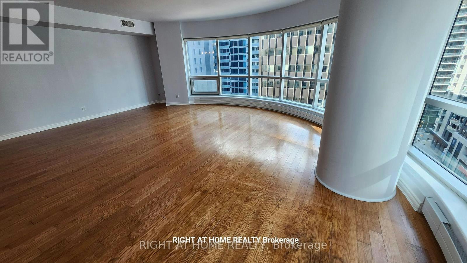 1104-234 Rideau Street, Ottawa, ON, K1N 0A9 - 9