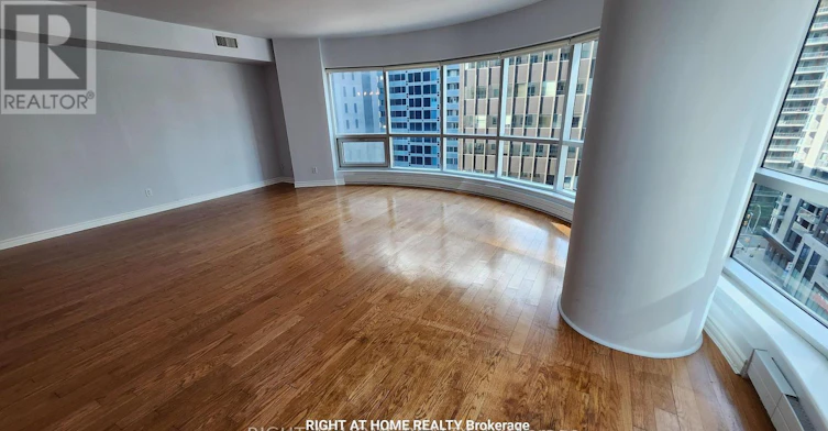 1104-234 Rideau Street, Ottawa, ON, K1N 0A9 - 9