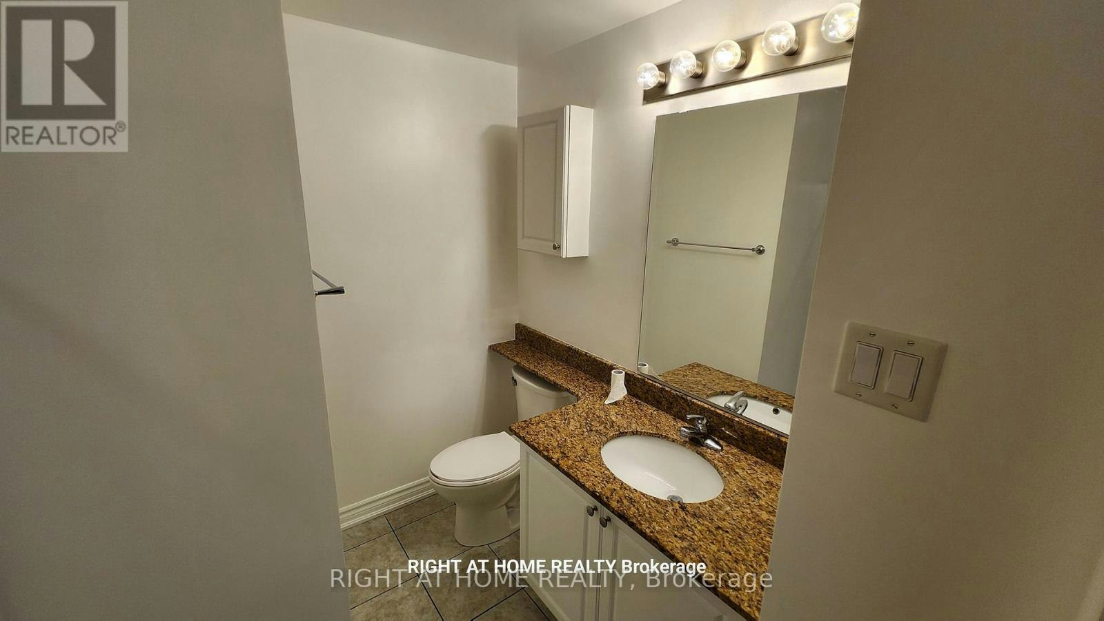 1104-234 Rideau Street, Ottawa, ON, K1N 0A9 - 16