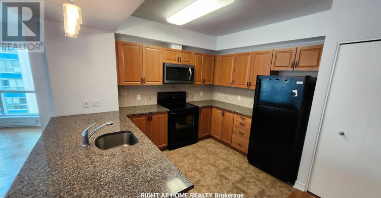 1104-234 Rideau Street, Ottawa, ON, K1N 0A9 - 34