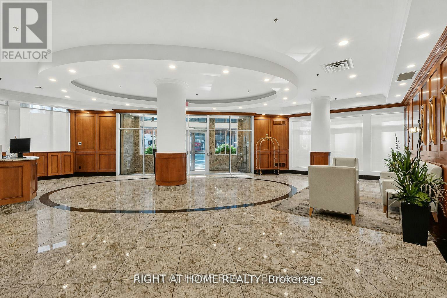 1601-242 Rideau Street, Ottawa, ON, K1N 0B7 - 5