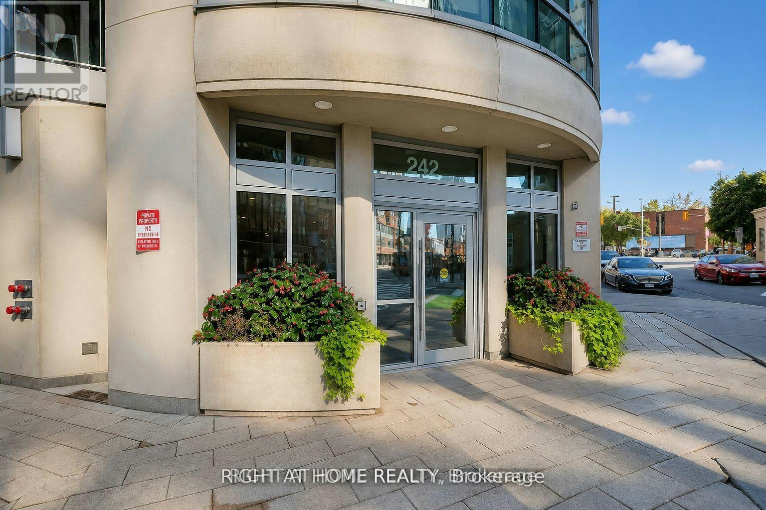 1601-242 Rideau Street, Ottawa, ON, K1N 0B7 - 3