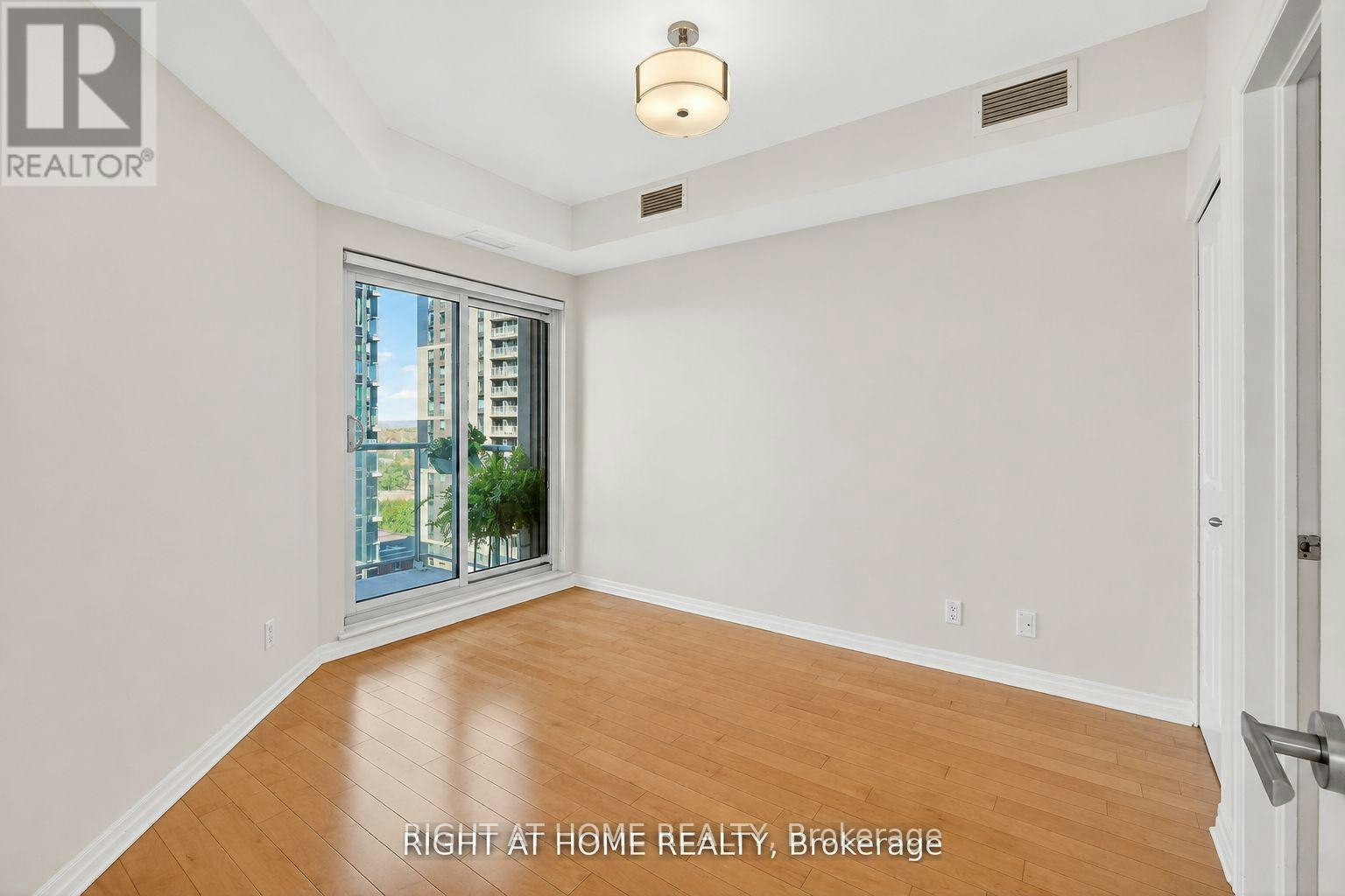 1601-242 Rideau Street, Ottawa, ON, K1N 0B7 - 19