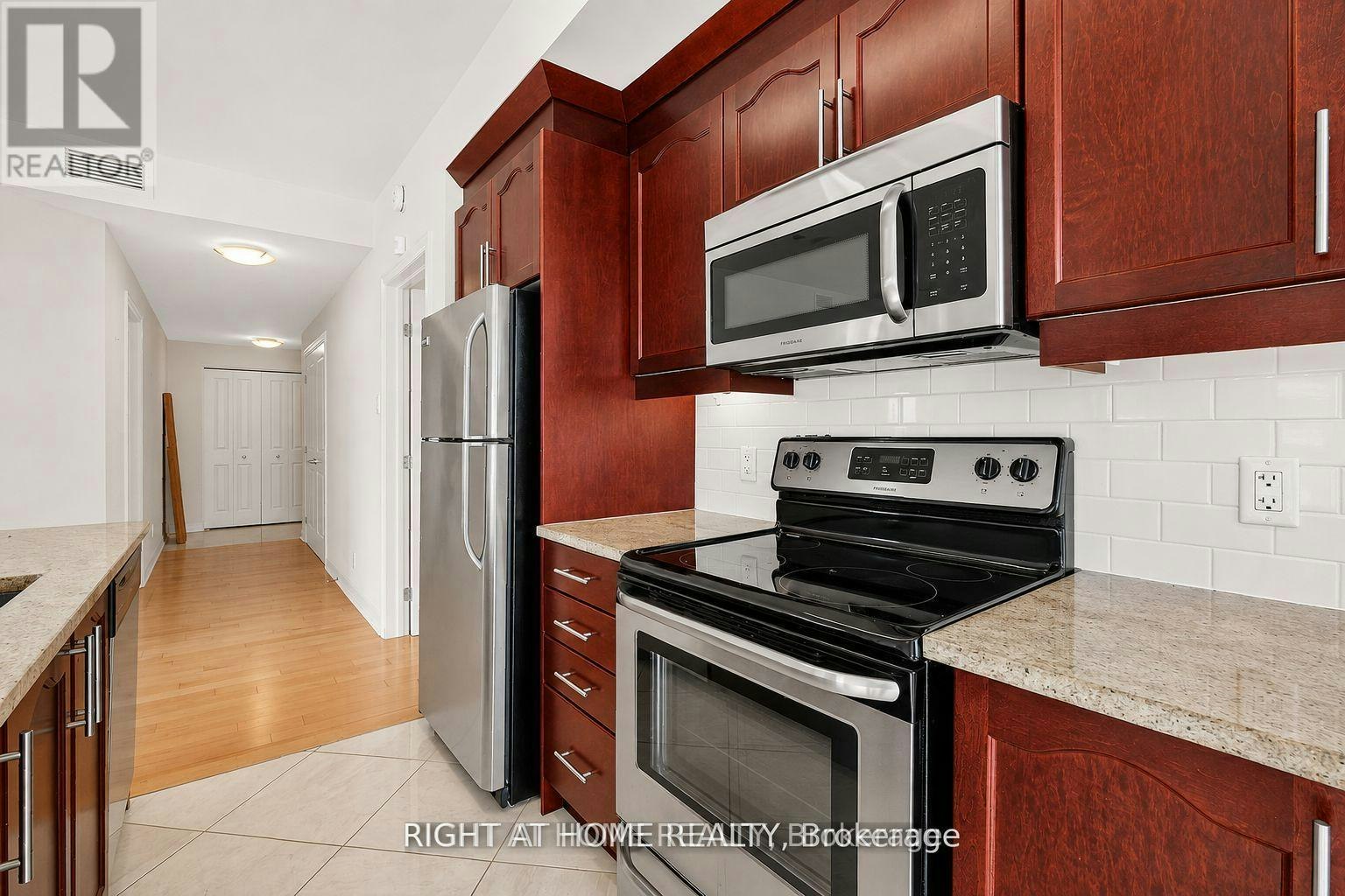 1601-242 Rideau Street, Ottawa, ON, K1N 0B7 - 14