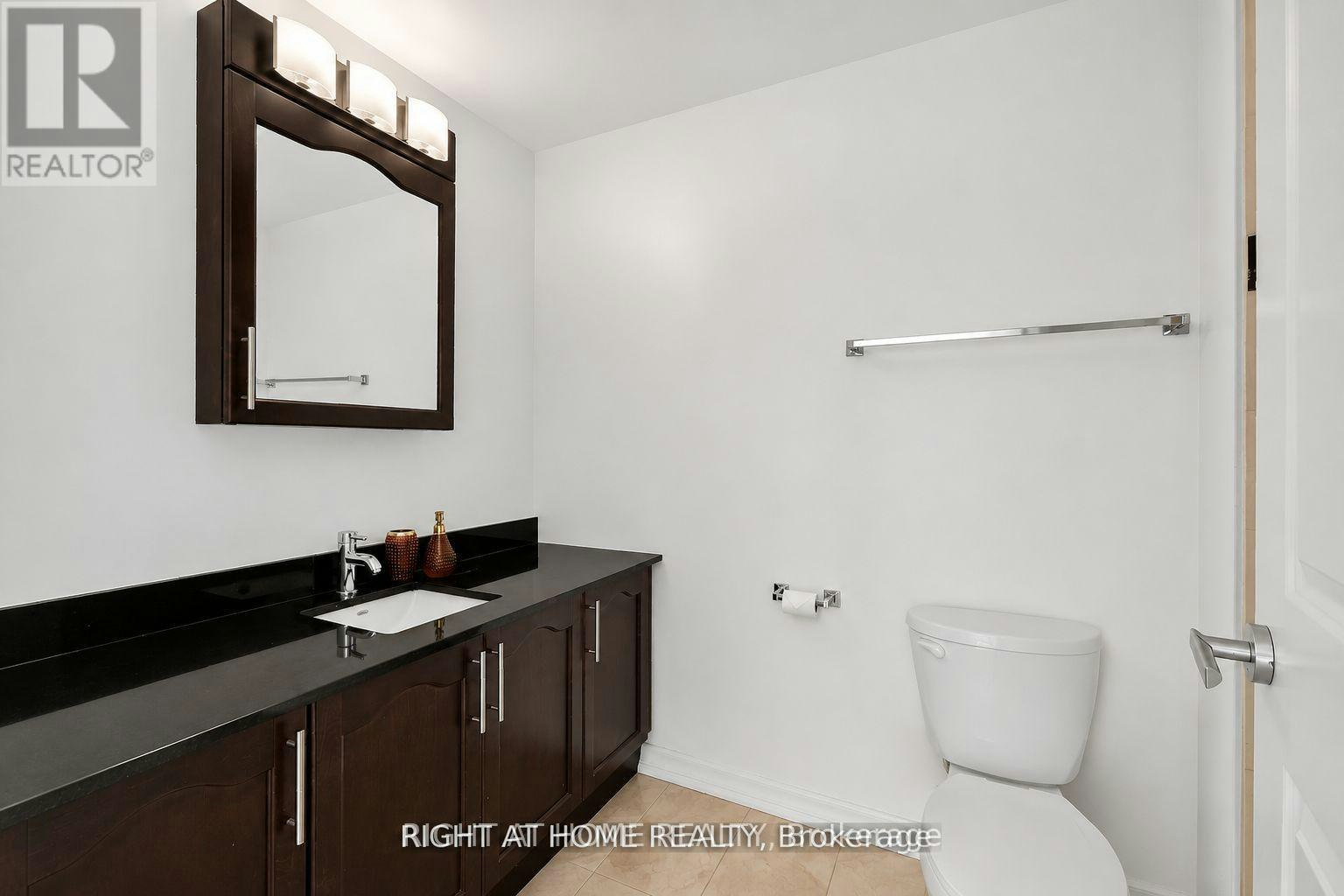 1601-242 Rideau Street, Ottawa, ON, K1N 0B7 - 18