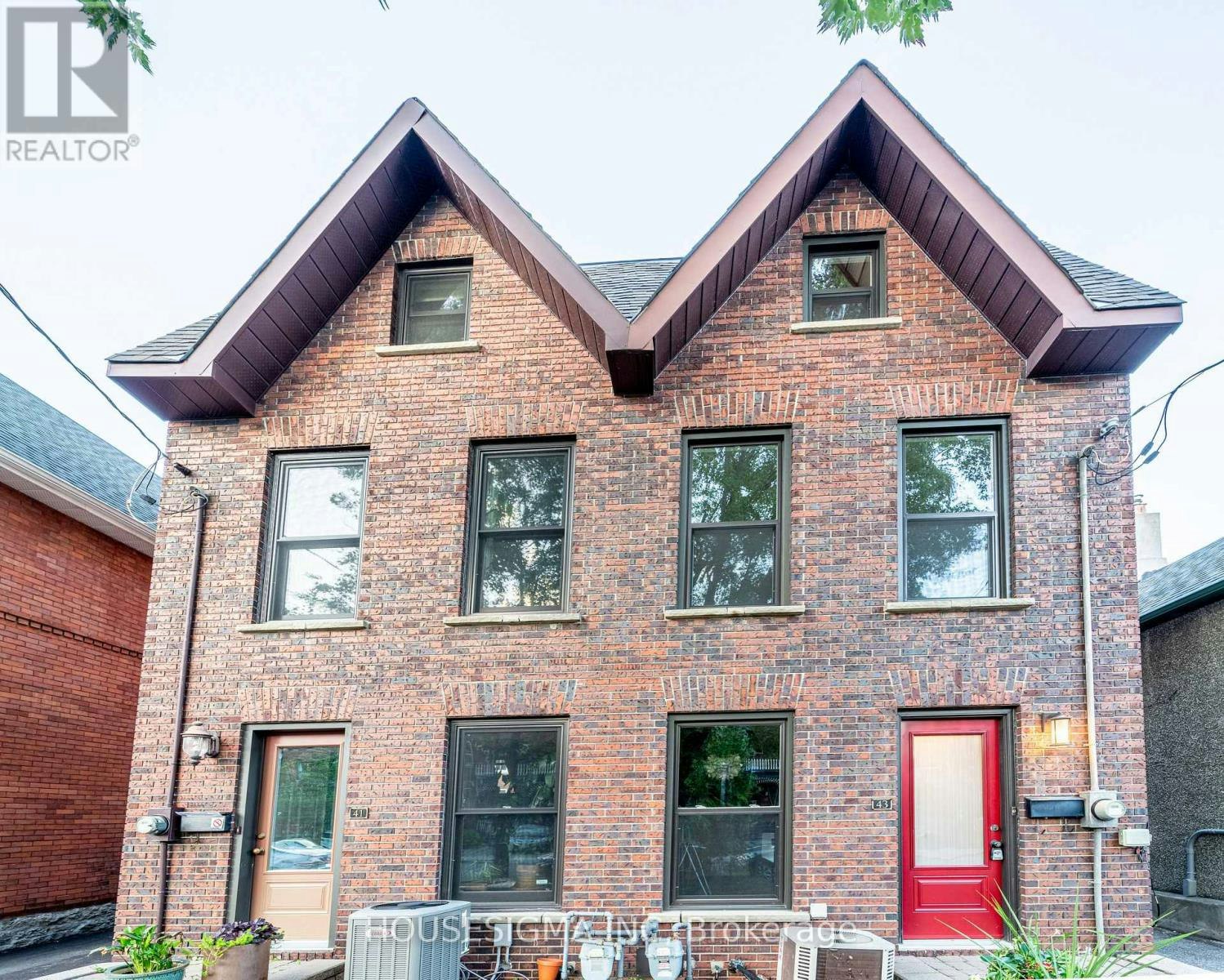 43 Sweetland Avenue, Ottawa, ON, K1N 7T7
