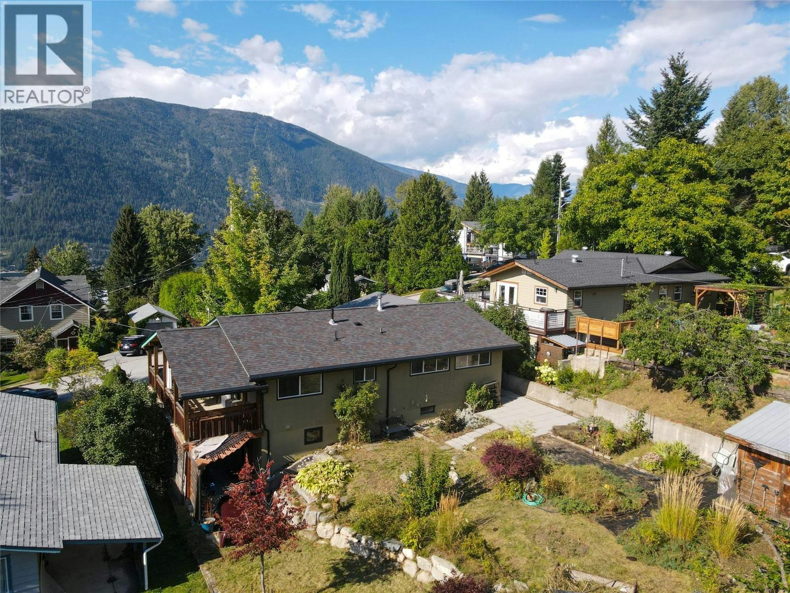 518 Delbruck Street, Nelson, BC, V1L 5L6
