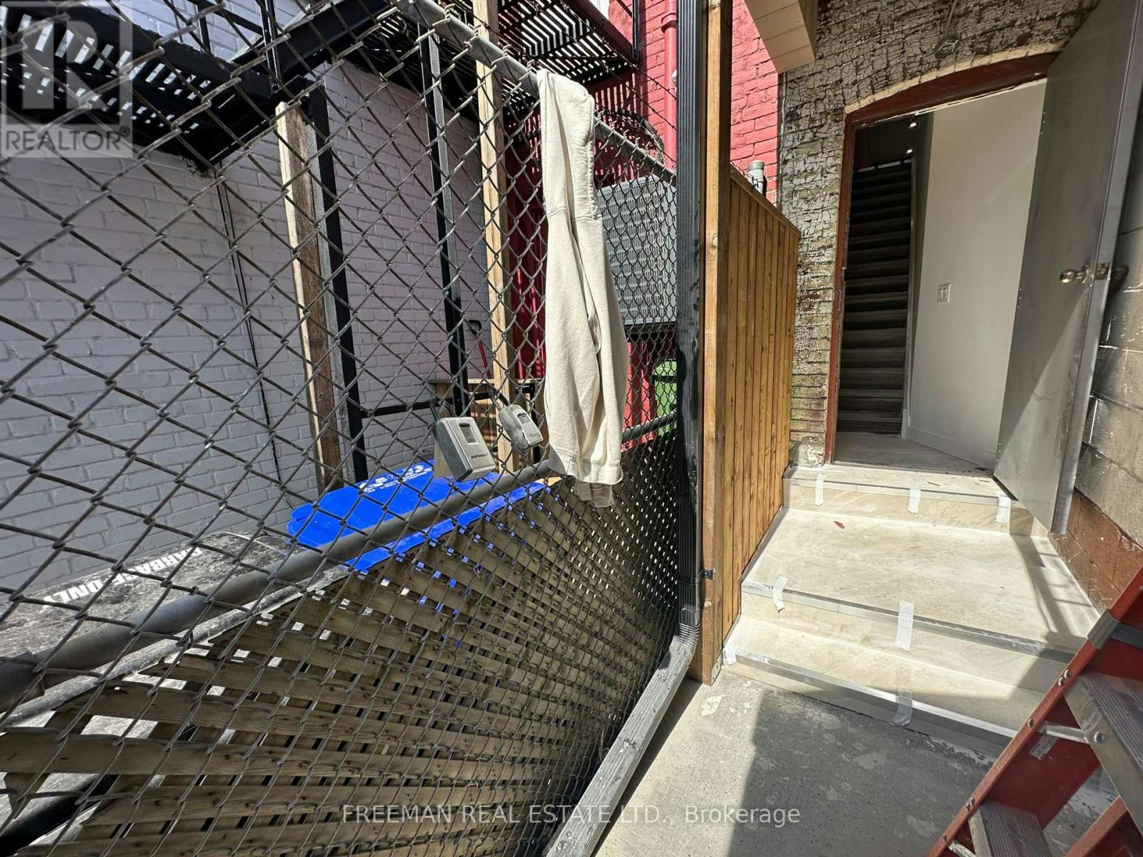 2ND FLOOR-1029 Gerrard Street, Toronto, ON, M4M 1Z6 - 12