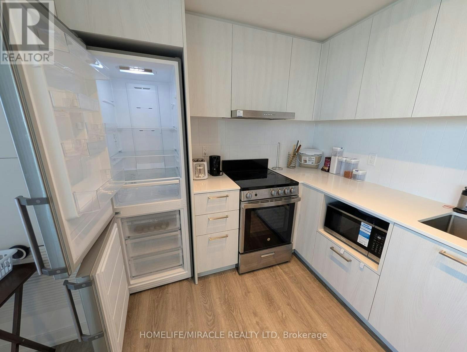 3912-195 Commerce Street, Vaughan, ON, L4K 5Z7 - 3