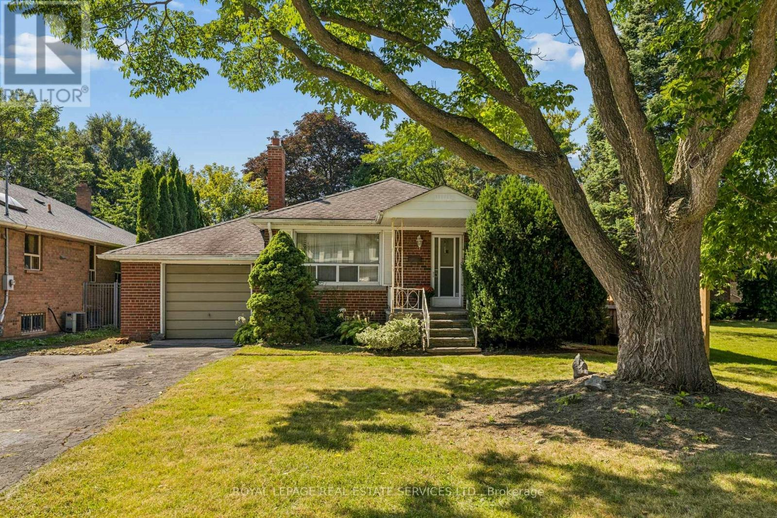 98 Prennan Avenue, Toronto, ON, M9B 4C4