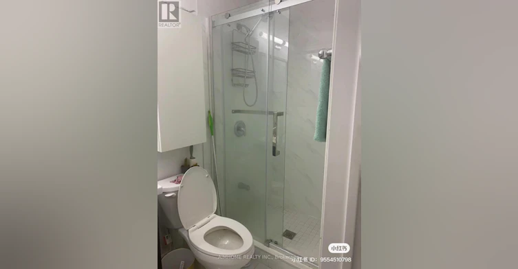 30-800 Dundas Street W, Mississauga, ON, L5C 4S9 - 4