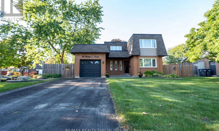 39 Parkside Drive