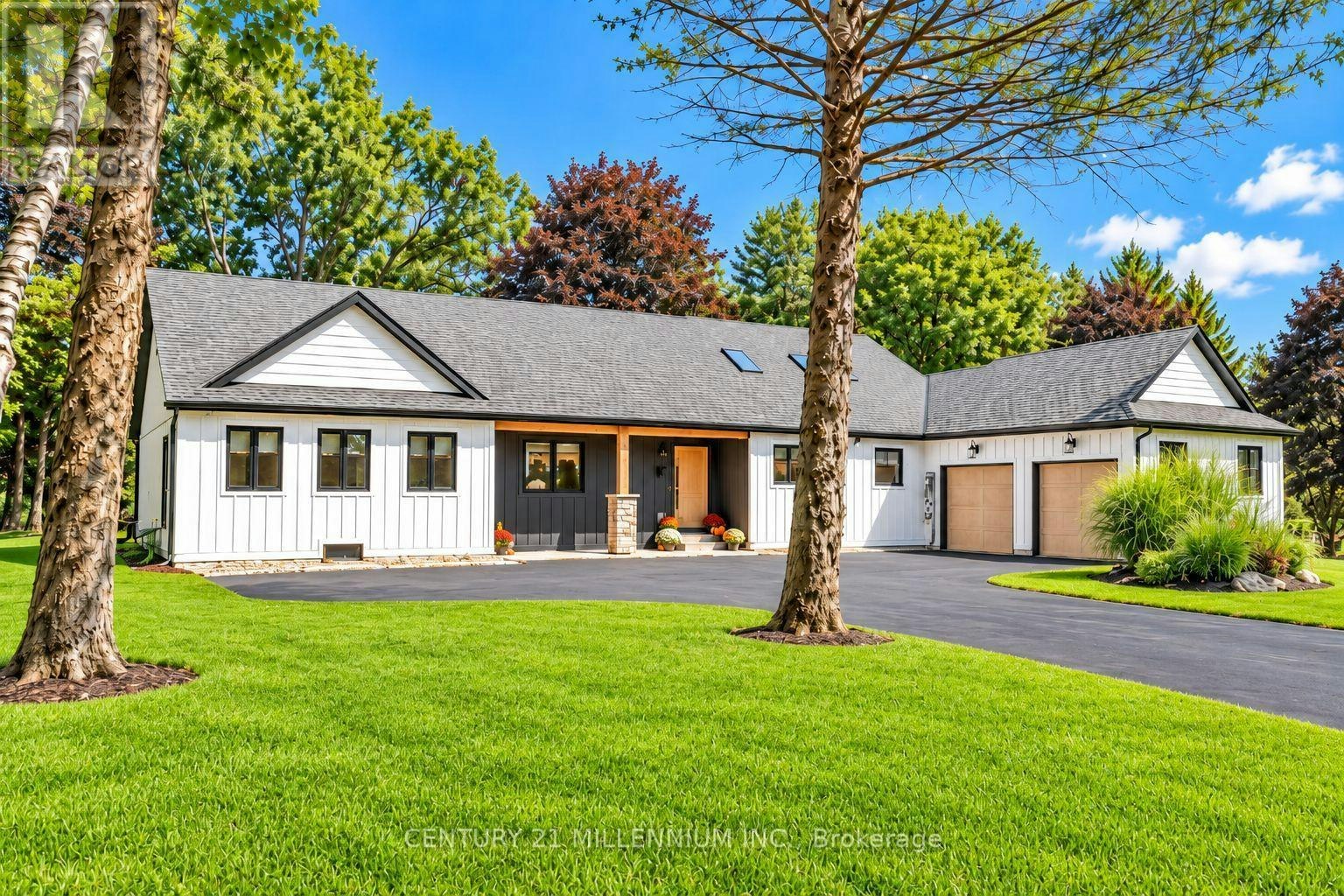 17 Autumn Drive, Caledon, ON, L7K 0T4