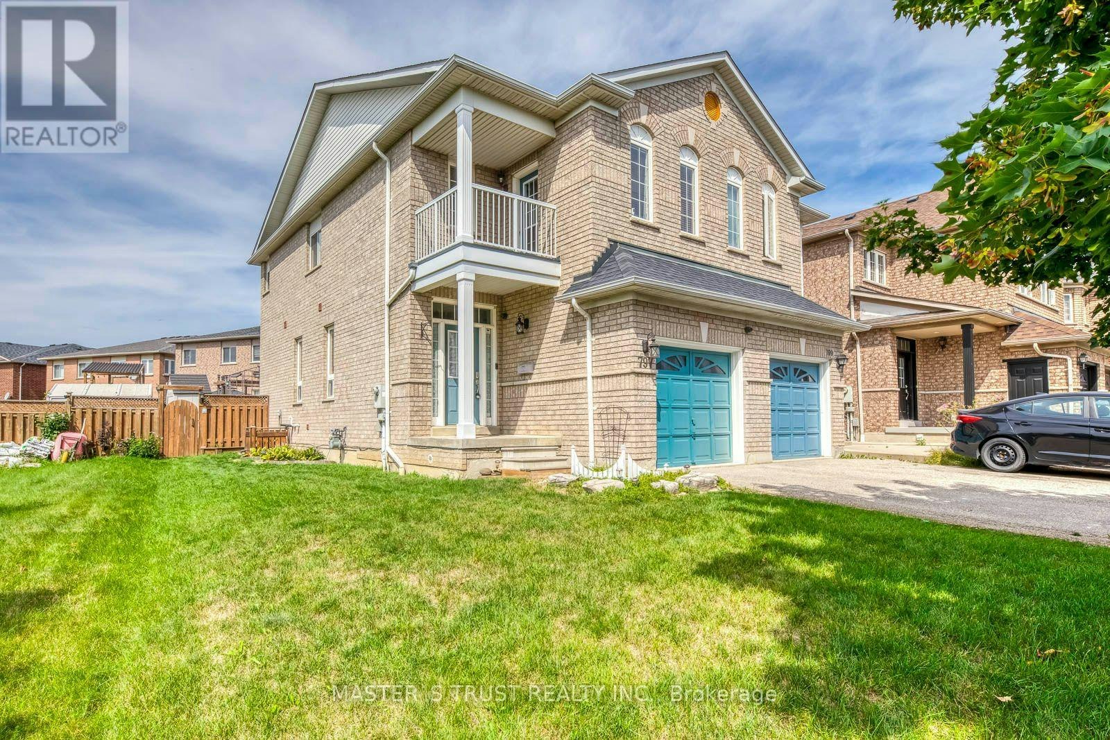 797 Khan Crescent, Mississauga, ON, L5V 2R2