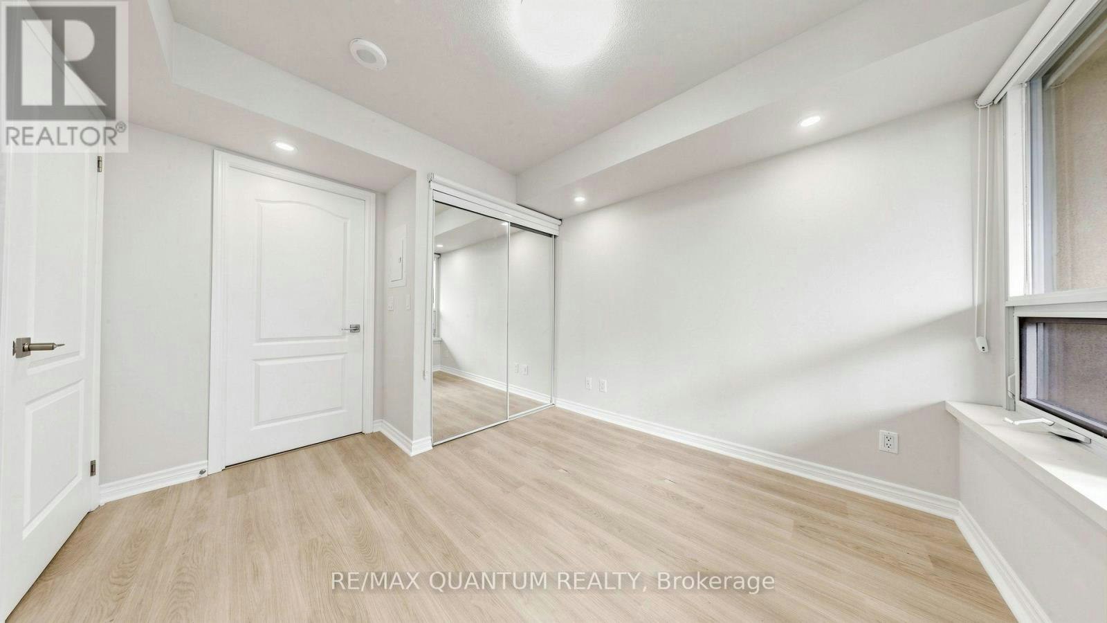 1003-4080 Living Arts Drive, Mississauga, ON, L5B 4N3 - 16