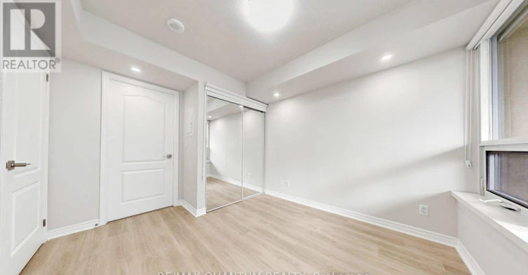 1003-4080 Living Arts Drive, Mississauga, ON, L5B 4N3 - 16