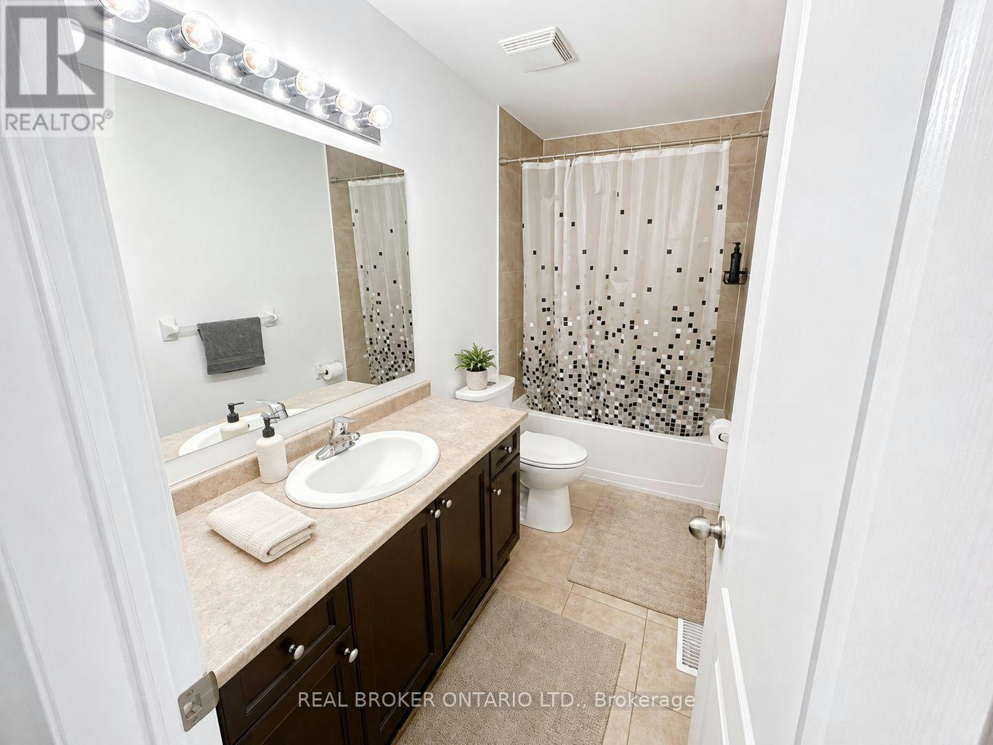142 Palacebeach Trail, Hamilton, ON, L8E 0C3 - 11