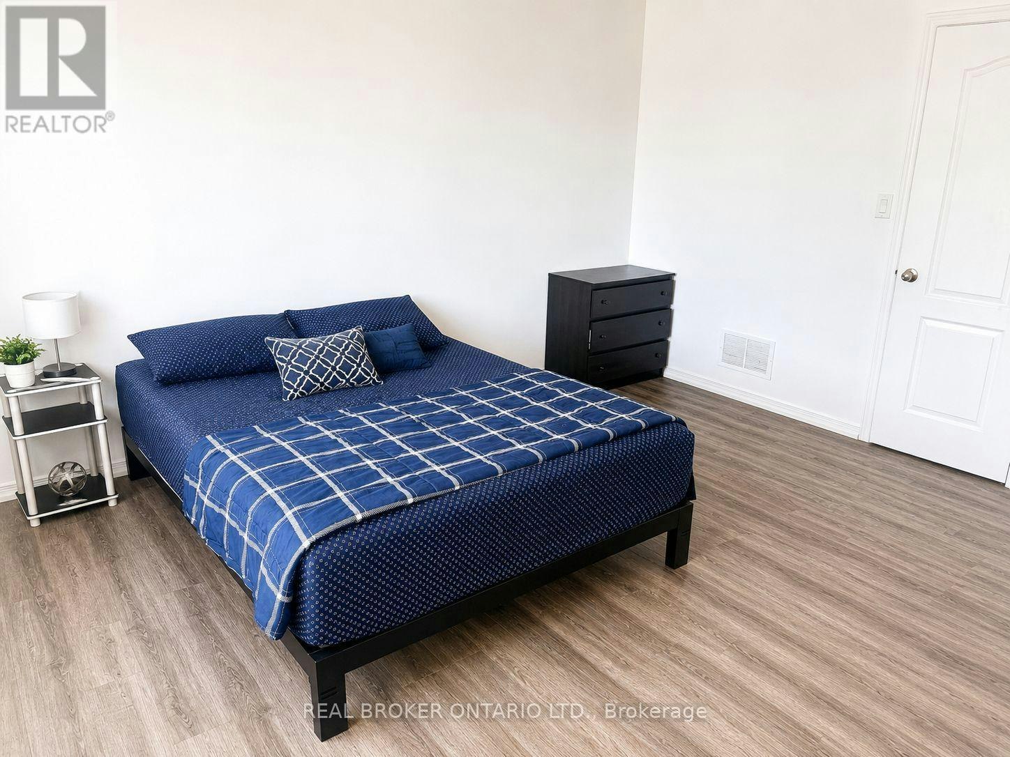 142 Palacebeach Trail, Hamilton, ON, L8E 0C3 - 12