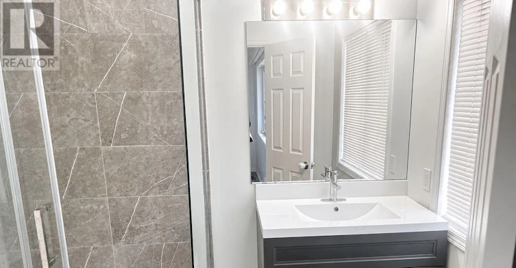 142 Palacebeach Trail, Hamilton, ON, L8E 0C3 - 14