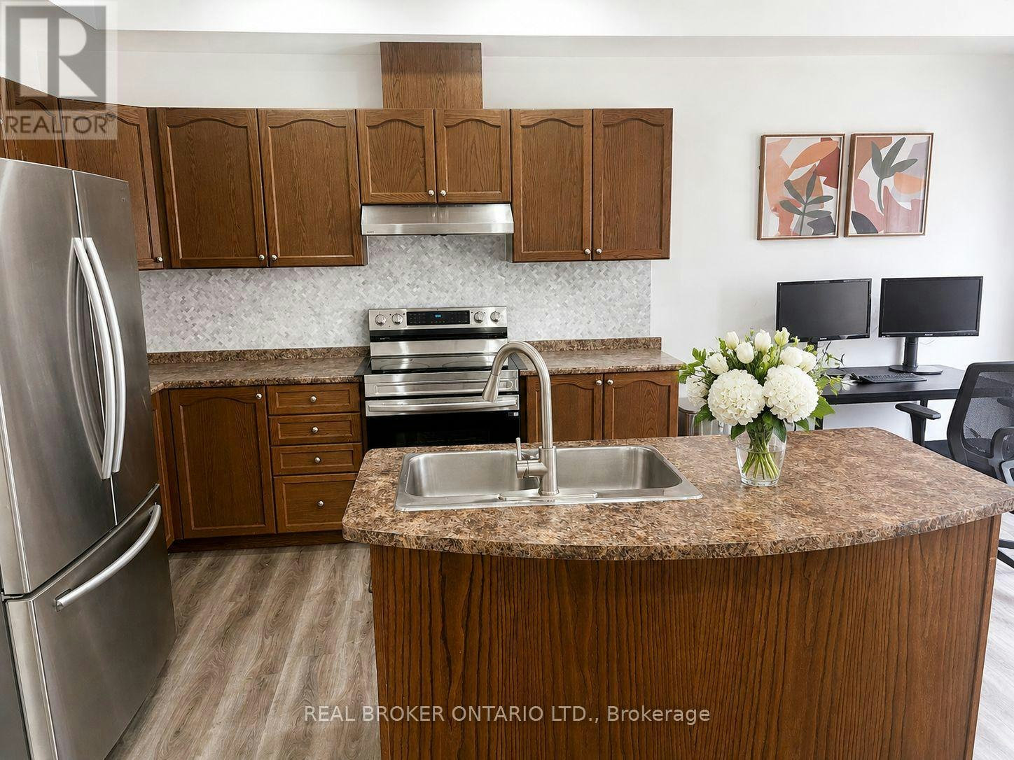 142 Palacebeach Trail, Hamilton, ON, L8E 0C3 - 4