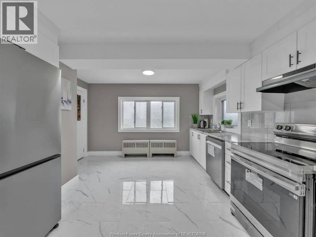 MAIN-677 Marentette, Windsor, ON, N9A 1Z3 - 9