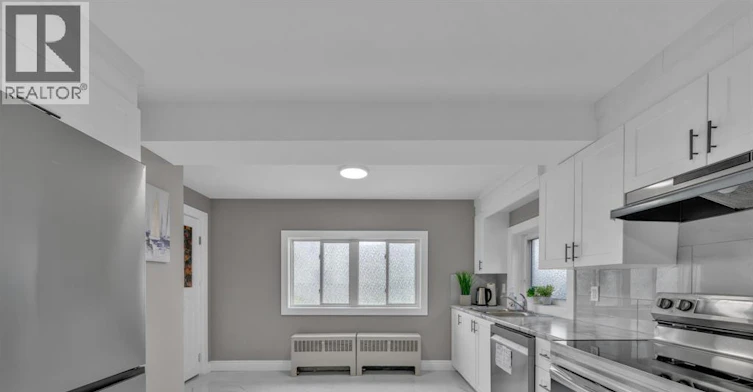 MAIN-677 Marentette, Windsor, ON, N9A 1Z3 - 9