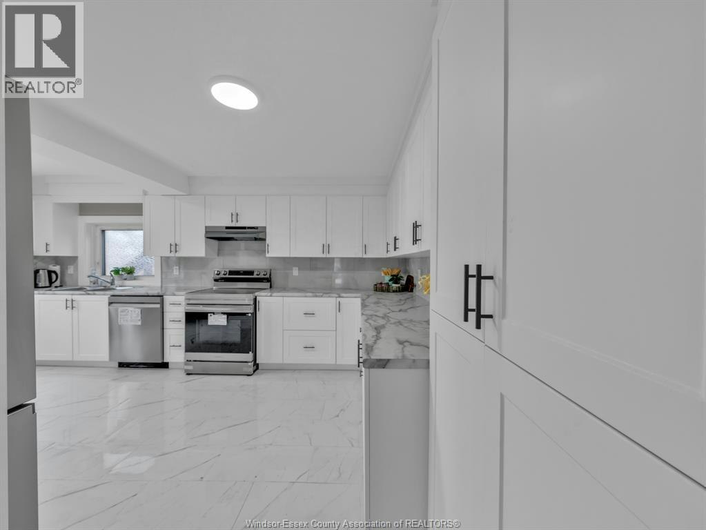 MAIN-677 Marentette, Windsor, ON, N9A 1Z3 - 11